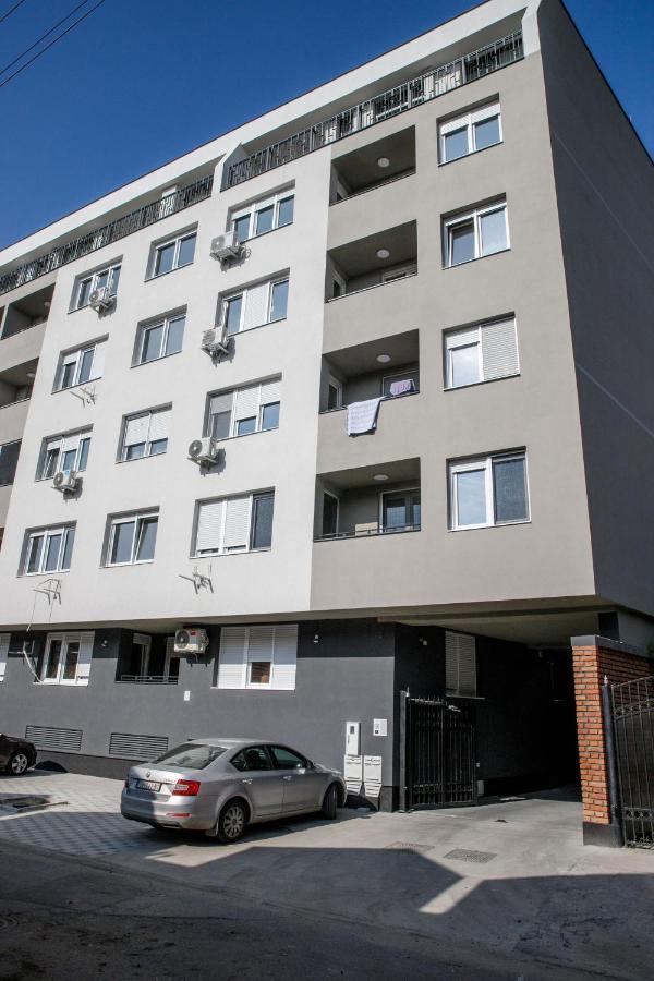 Apartman Mdb Retro Subotica Exterior foto